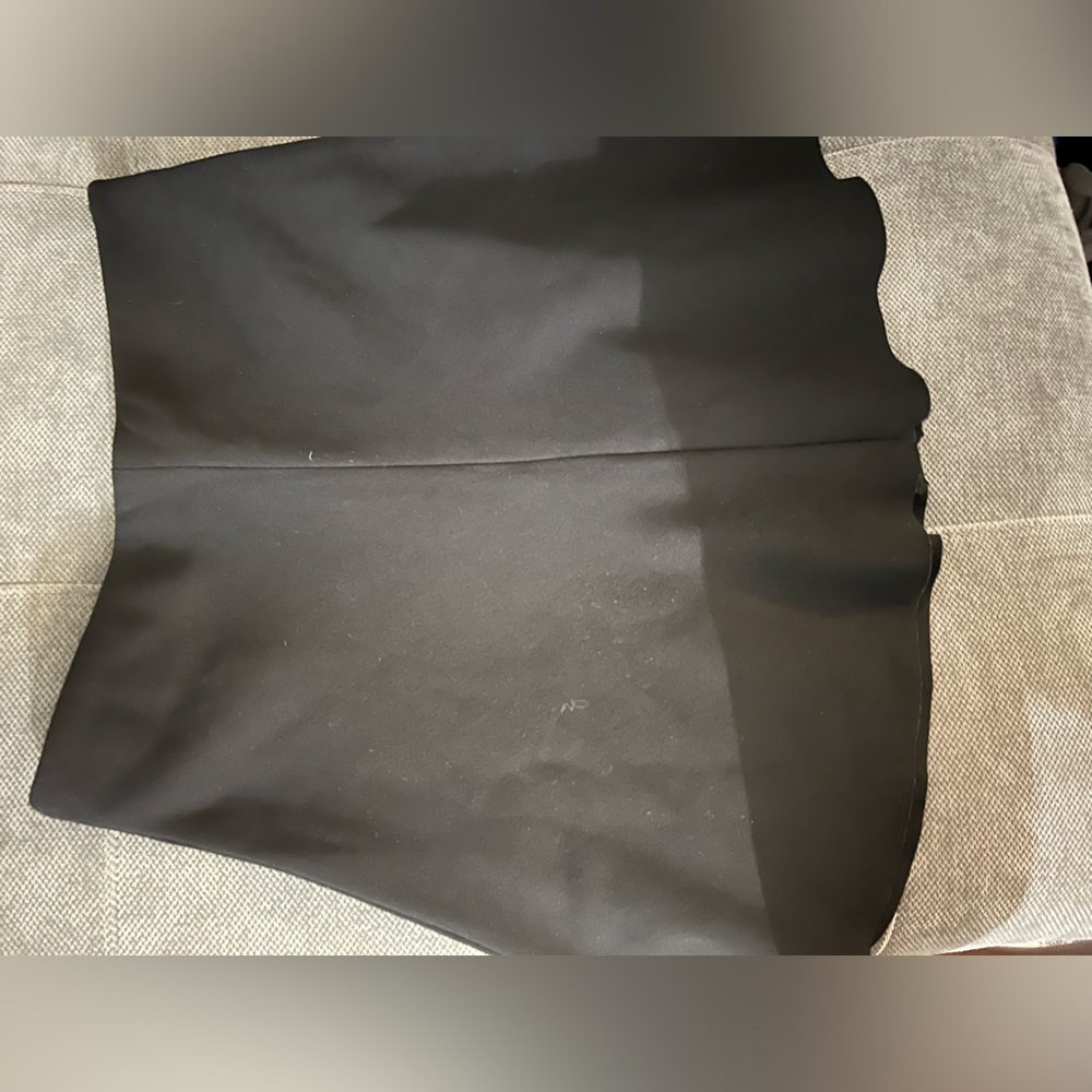 LIKE NEW l Wilfred l  Black Skirt